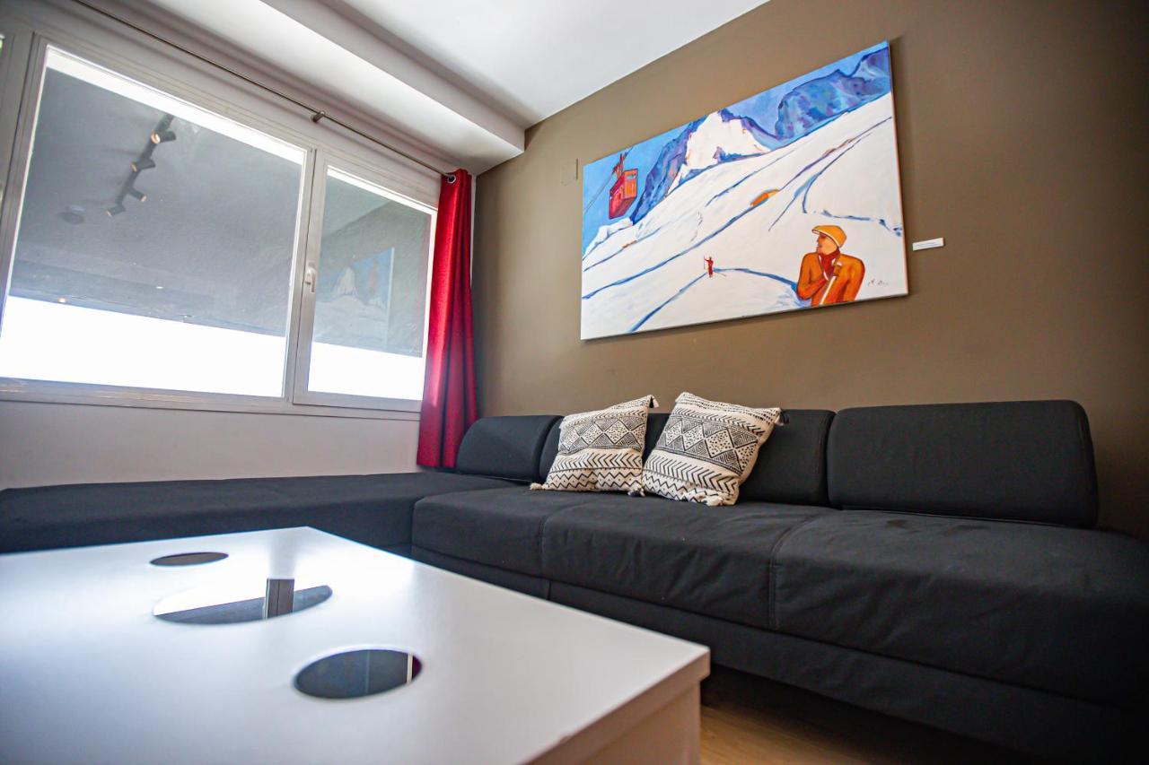 Holidays, Edificio Serraneu, Sierra Nevada 4 Personas Y Parking Exterior photo