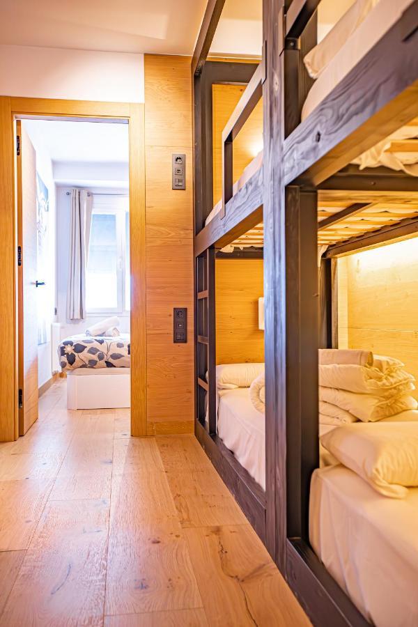Holidays, Edificio Serraneu, Sierra Nevada 4 Personas Y Parking Exterior photo